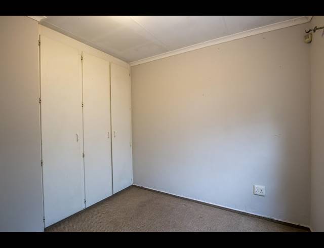 2 BEDROOM TOWNHOUSE TO LET IN WILGEHEUWEL